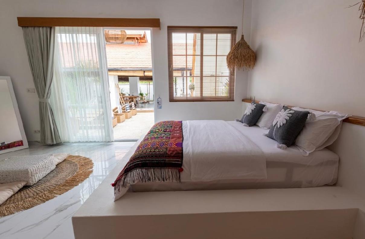 Keramas Moonlight Villa Exterior photo